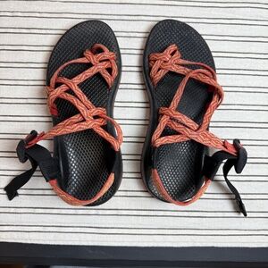 Chaco’s Women’s Z-Classic Sandals Orange Pink & Yellow Fabric Upper Toe Loop 6